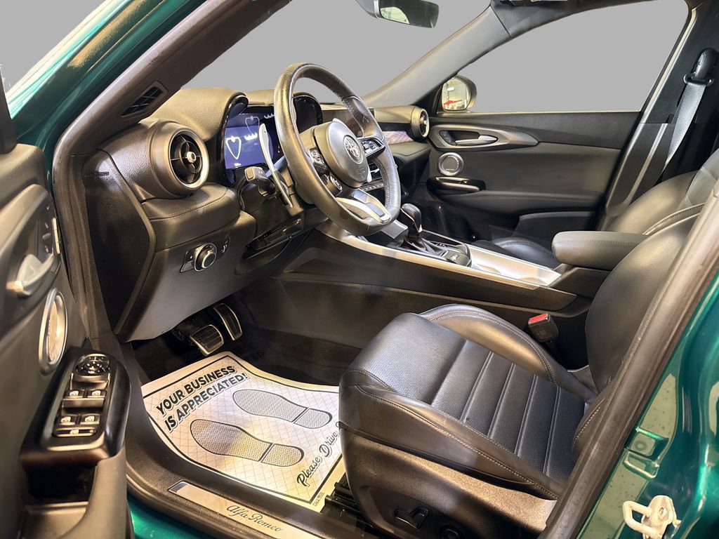Used 2024 Alfa Romeo Tonale Veloce AWD/4WD image 13