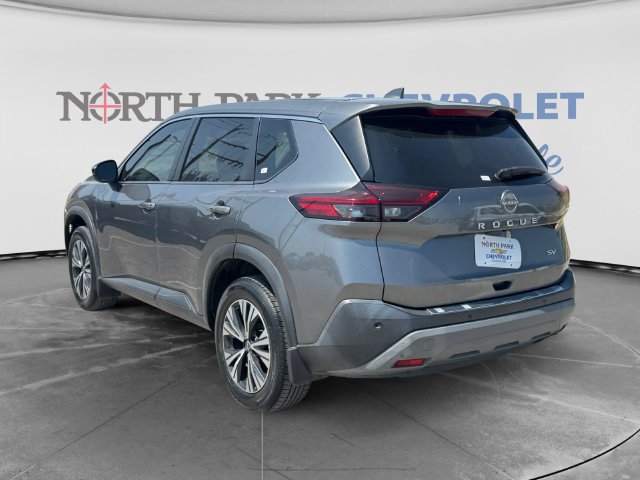 Used 2022 Nissan Rogue SV FWD image 5