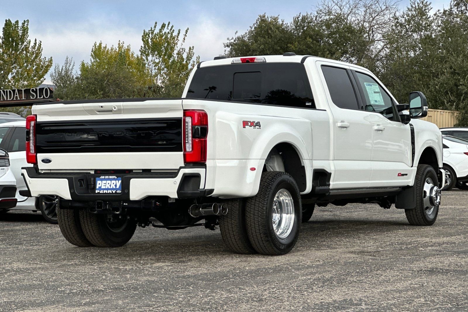 New 2026 Ford F350 Platinum image 3
