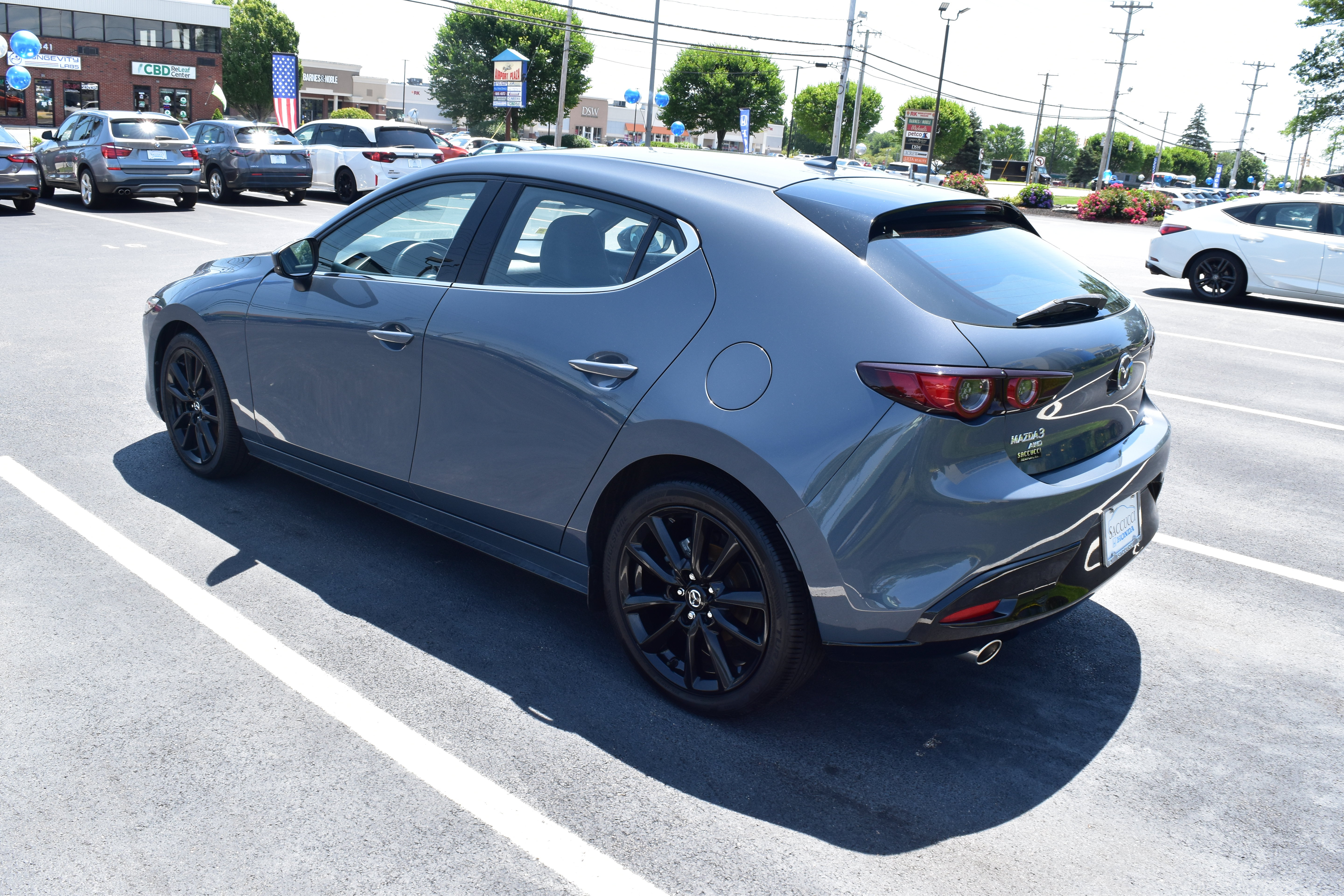 Used 2020 MAZDA MAZDA3 AWD Hatchback w/ Premium Pkg image 4