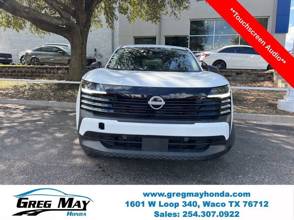 Used 2025 Nissan Kicks S image 2