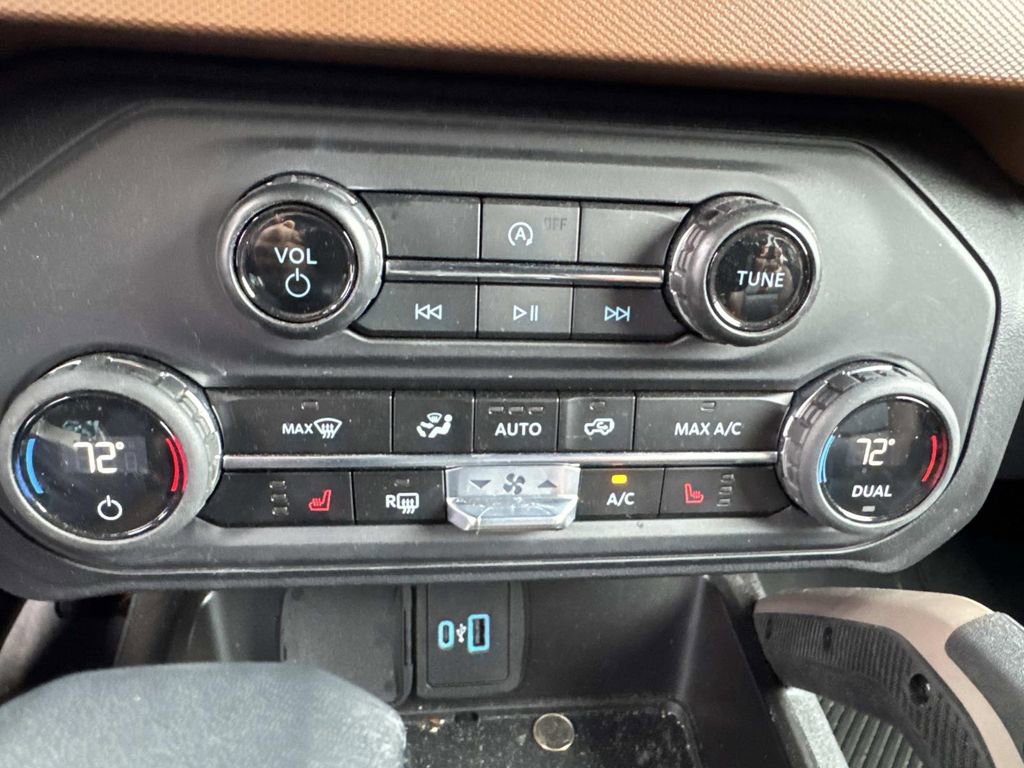 Used 2024 Ford Bronco Outer Banks w/ Sasquatch Package image 23