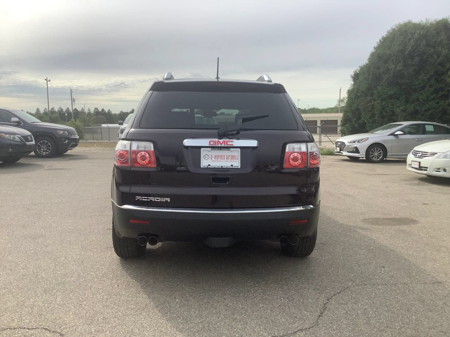 Used 2009 GMC Acadia SLE w/ Preferred Package FWD image 8