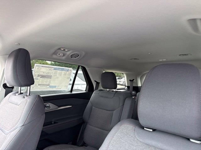 New 2026 Ford Explorer Active RWD image 28
