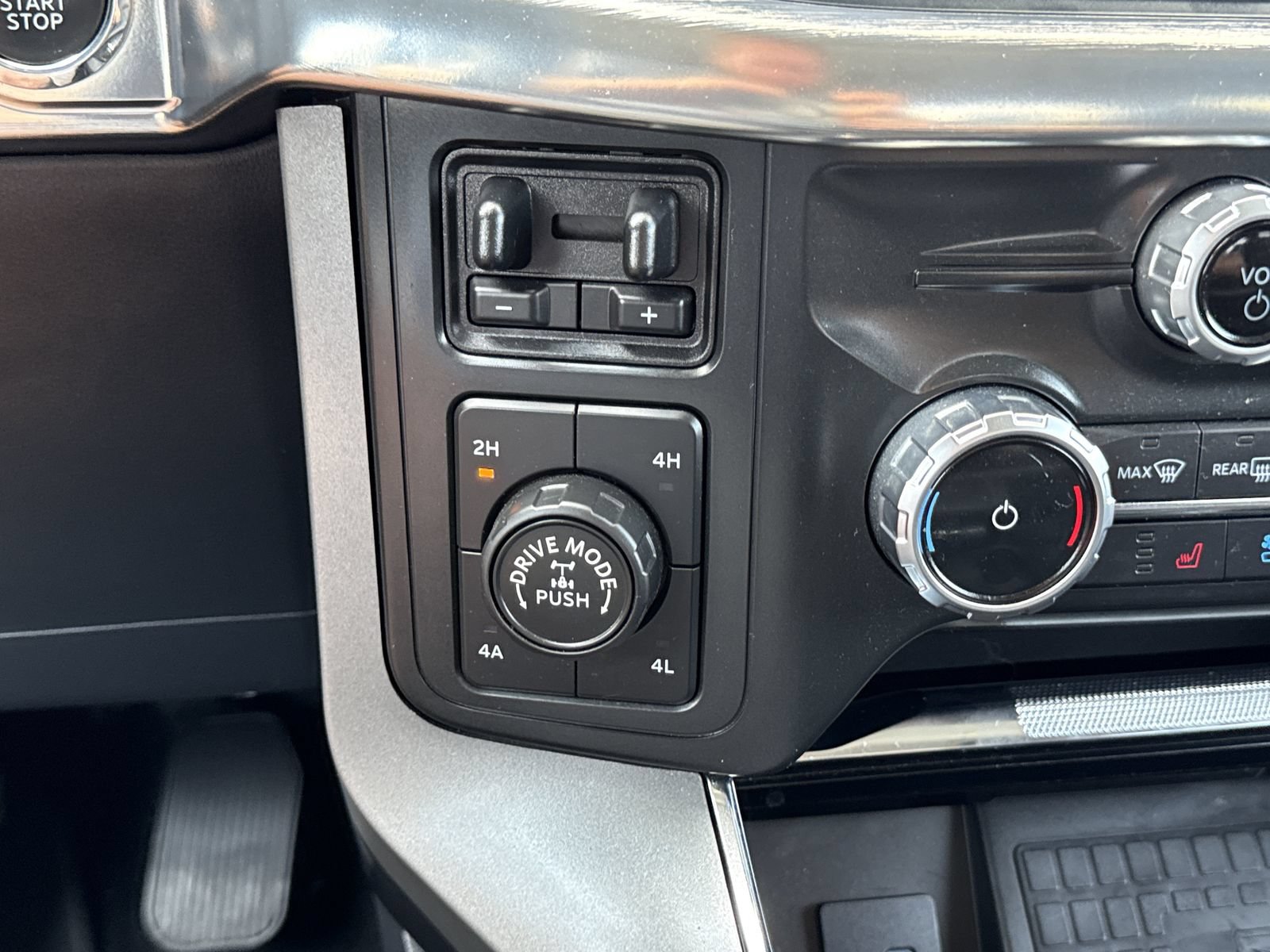 Used 2022 Ford F150 Lariat AWD/4WD image 29
