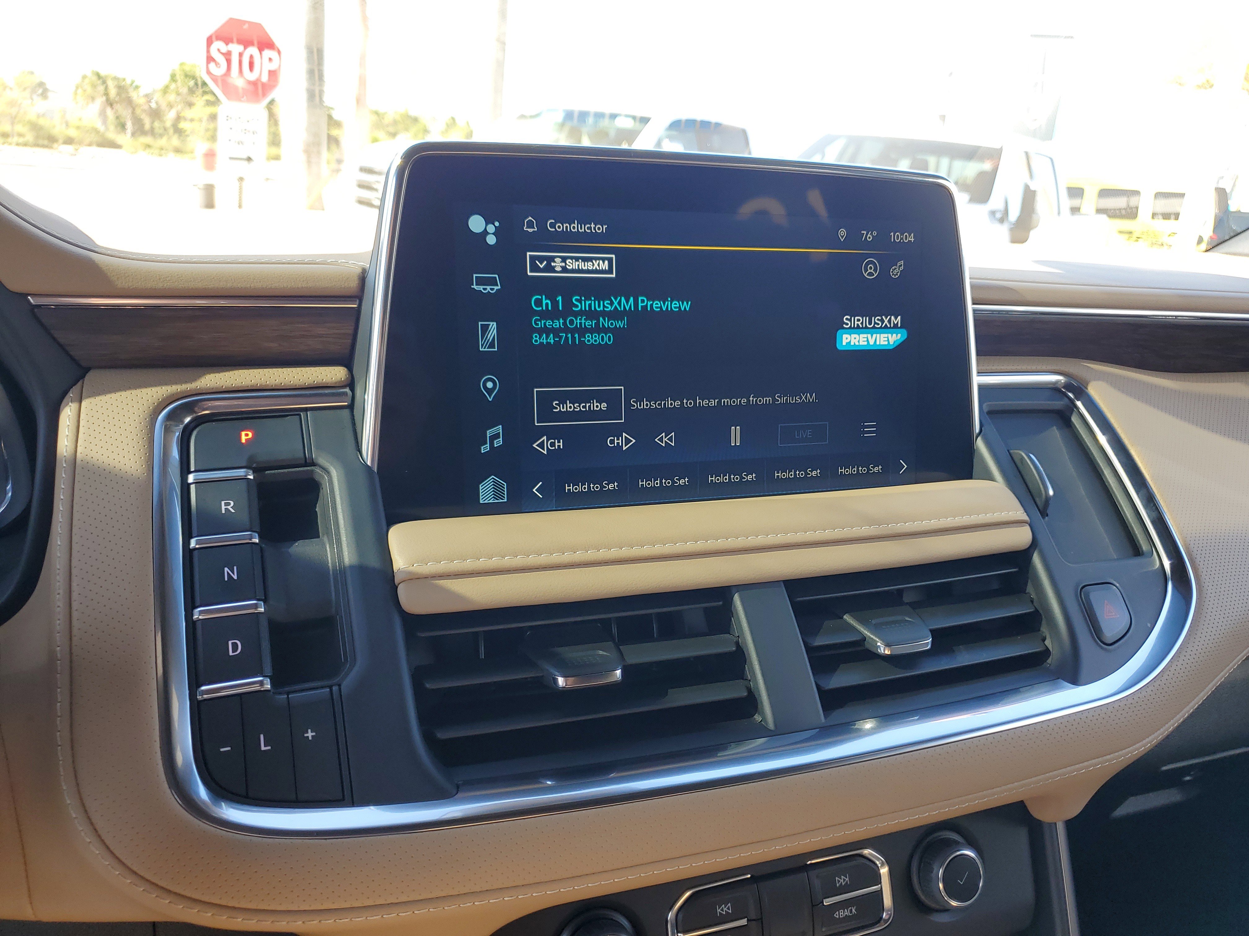 Used 2024 Chevrolet Suburban Premier image 30