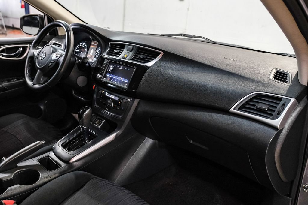 Used 2019 Nissan Sentra SV FWD image 14
