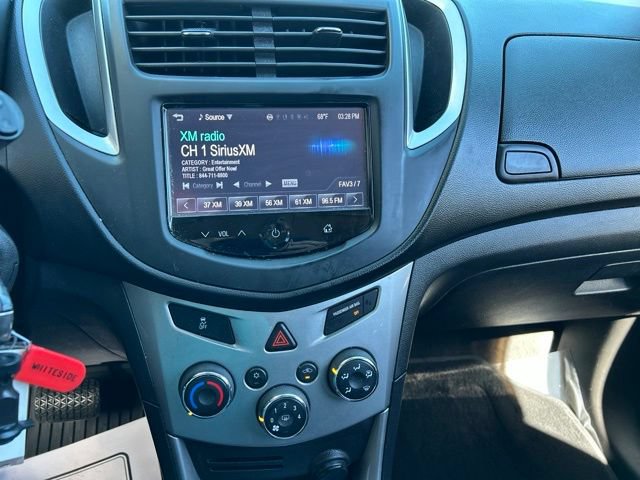 Used 2015 Chevrolet Trax LT w/ LT Plus Package AWD/4WD image 3