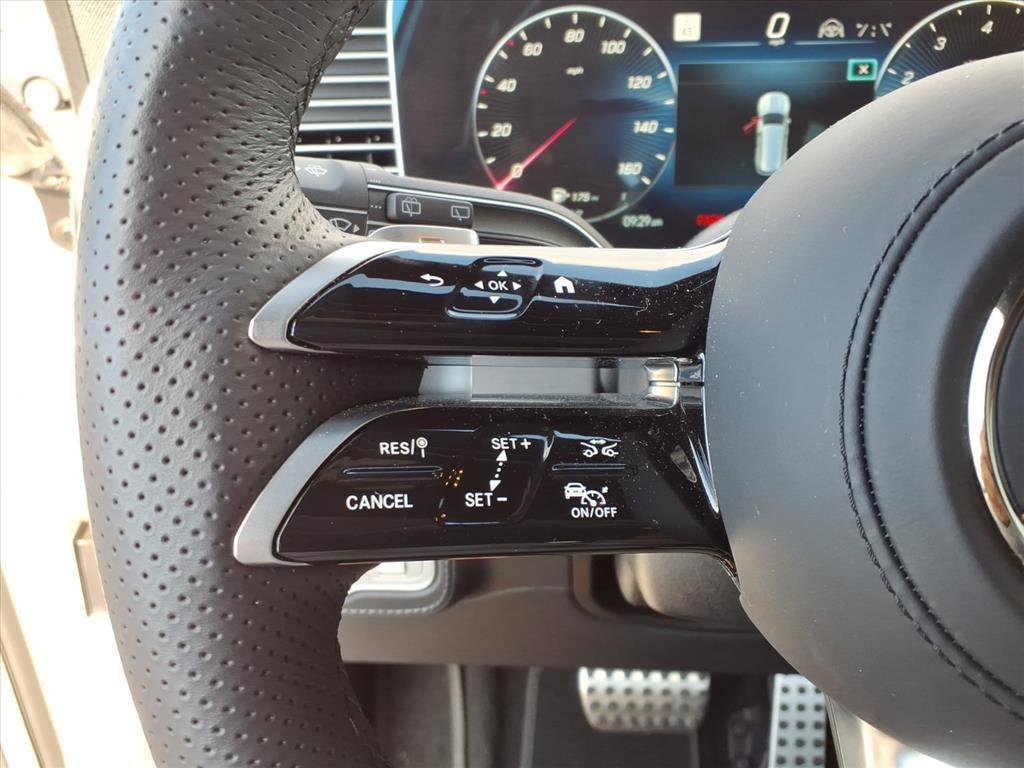 Used 2025 Mercedes-Benz GLS 580 GLS 580 4MATIC image 14