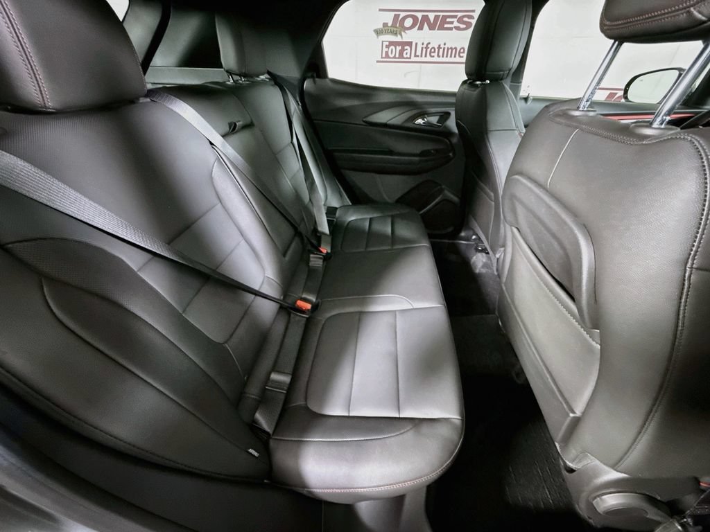 Used 2026 Chevrolet TrailBlazer RS w/ Convenience Package AWD/4WD image 29