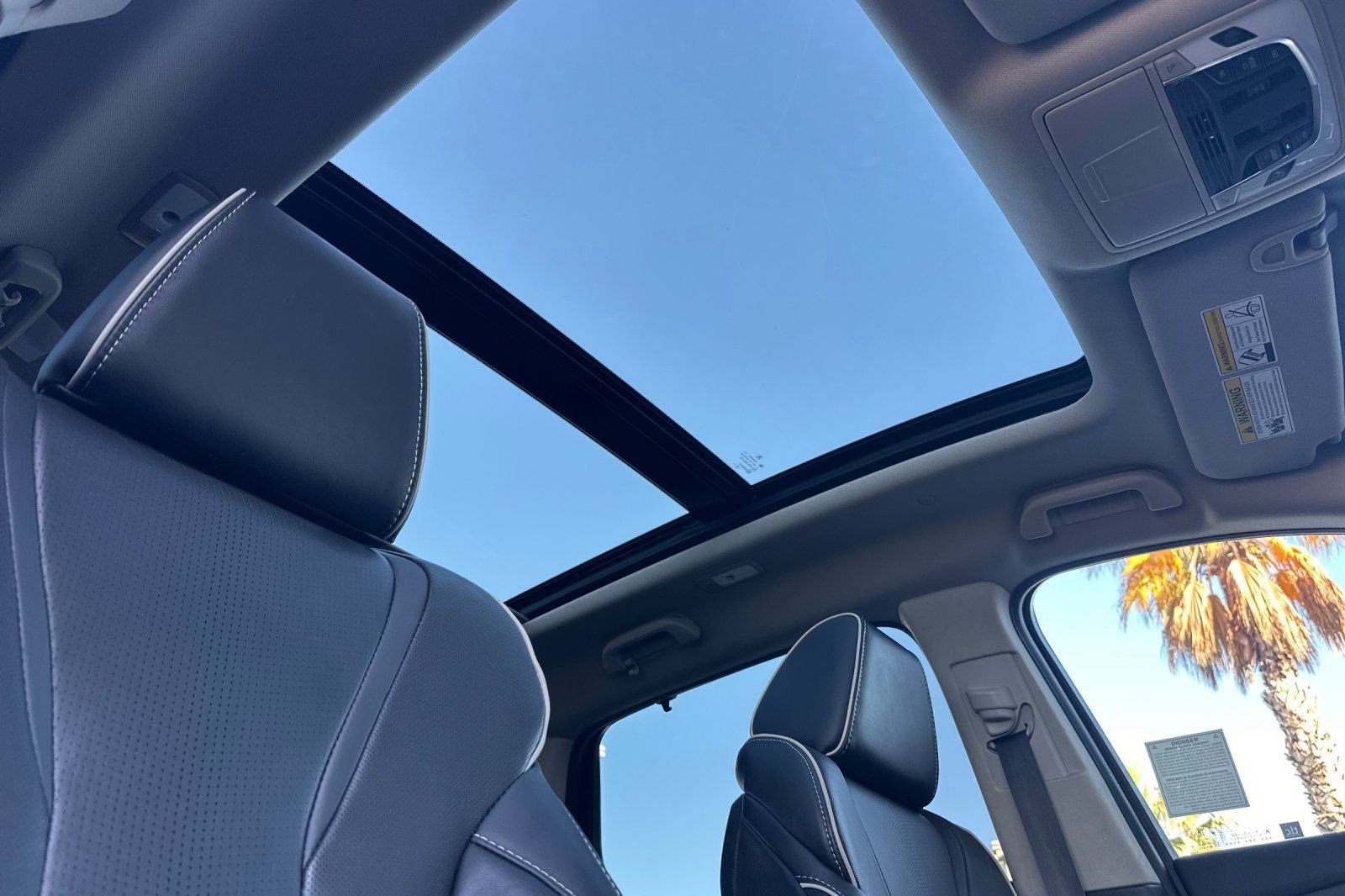 Used 2023 Acura MDX SH-AWD w/ Advance Package image 19