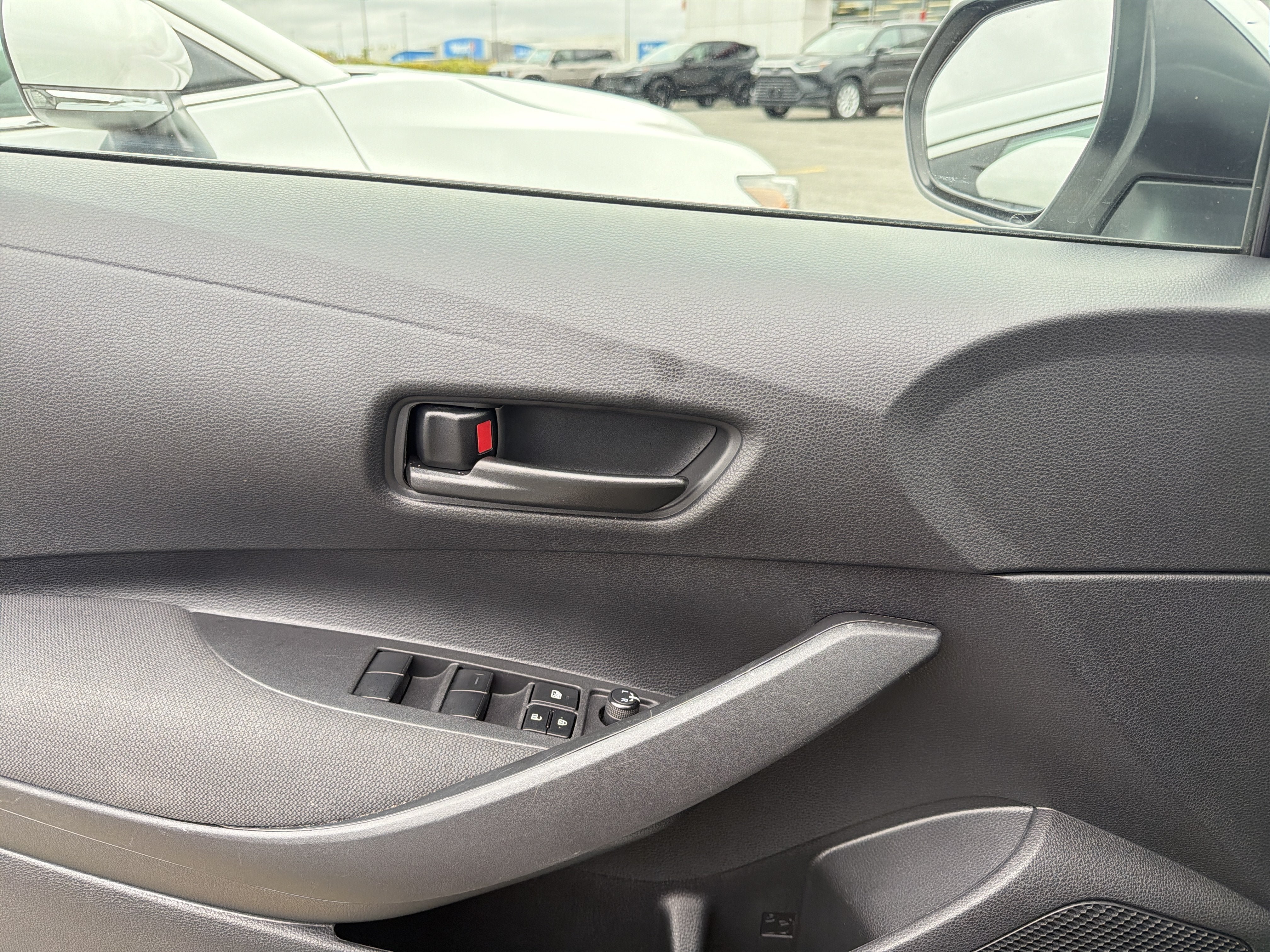 Used 2024 Toyota Corolla LE FWD image 13