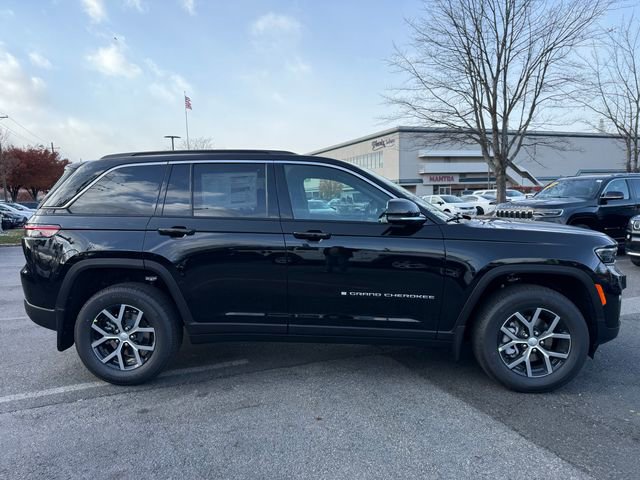 New 2025 Jeep Grand Cherokee Limited image 8