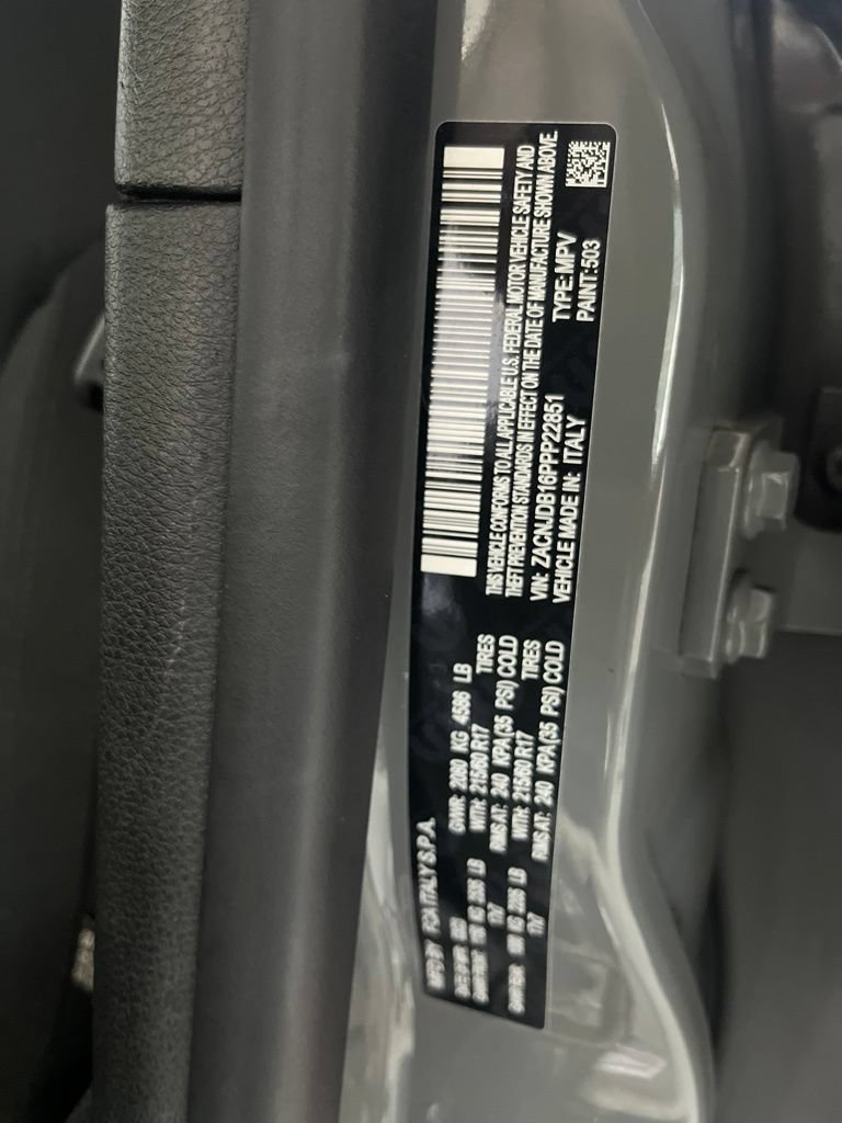 Used 2023 Jeep Renegade Latitude AWD/4WD image 83