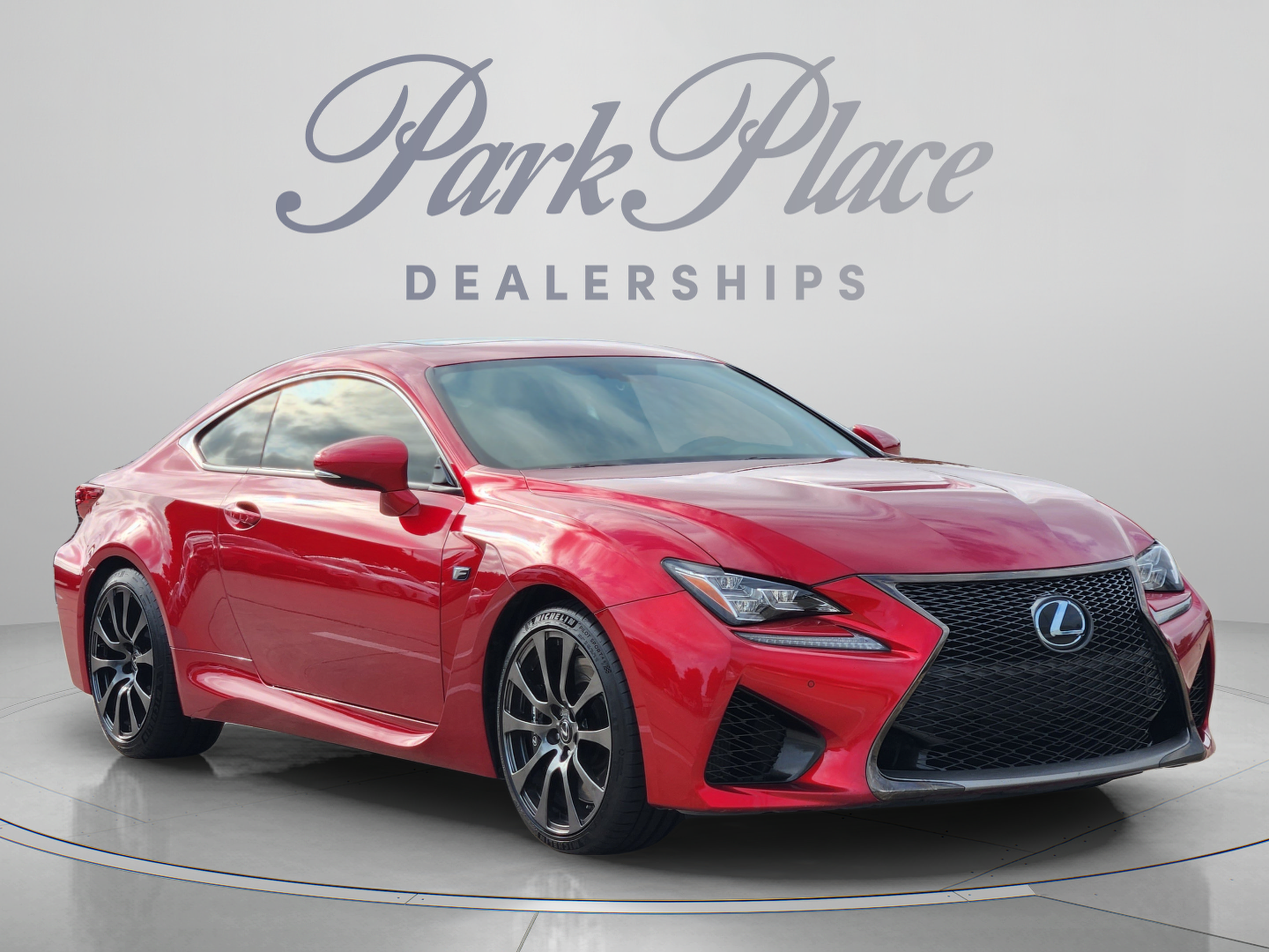 Used 2015 Lexus RC F w/ Premium Package RWD image 4