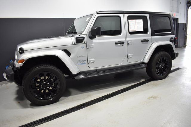 Used 2022 Jeep Wrangler Unlimited Sahara w/ Cold Weather Group image 2