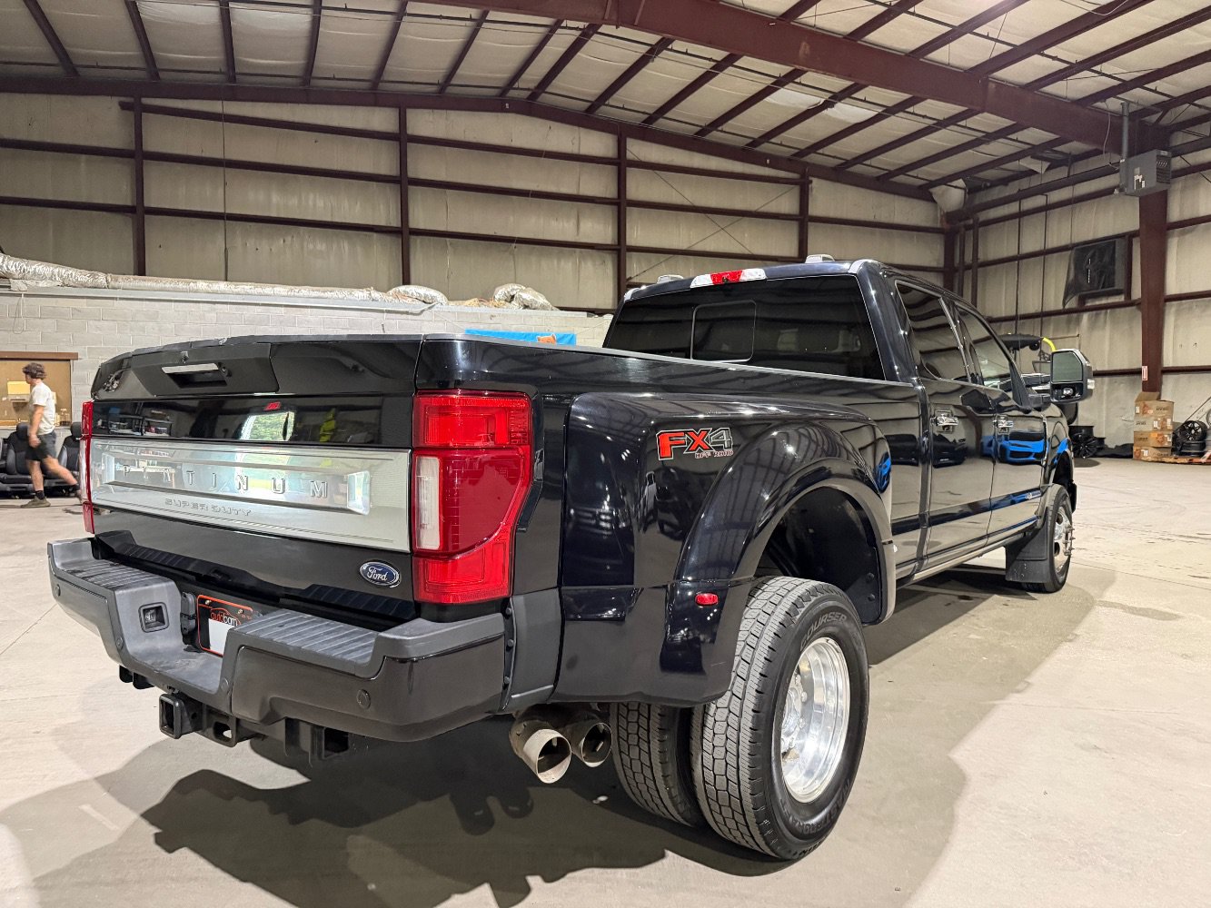 Used 2020 Ford F350 Platinum AWD/4WD image 5