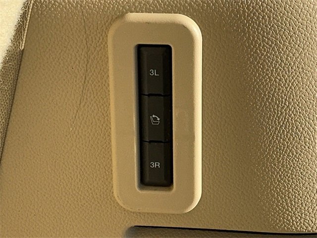 Used 2017 Ford Expedition Limited w/ Equipment Group 301A image 19