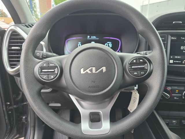 Certified 2025 Kia Soul LX w/ LX Technology Package FWD image 25