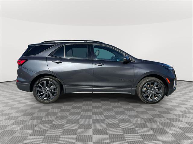 Used 2023 Chevrolet Equinox RS image 4
