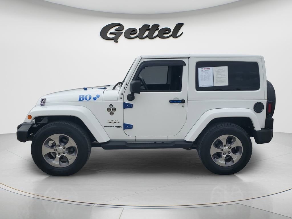 Used 2018 Jeep Wrangler Sahara w/ Connectivity Group AWD/4WD image 8