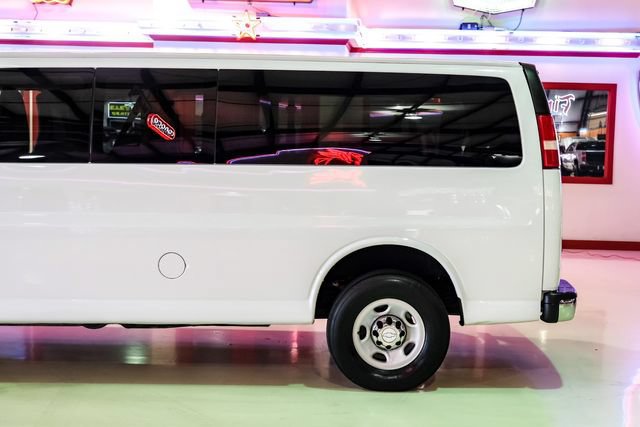 Used 2017 Chevrolet Express 3500 LT w/ LT Preferred Equipment Group RWD image 14