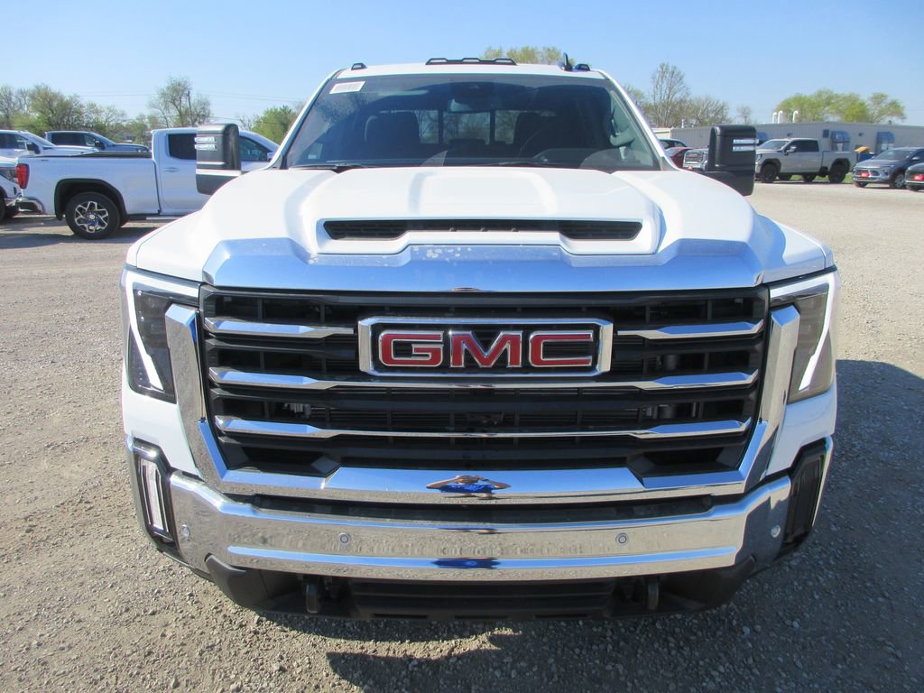 New 2026 GMC Sierra 2500 SLE w/ SLE Value Package; AWD/4WD image 12