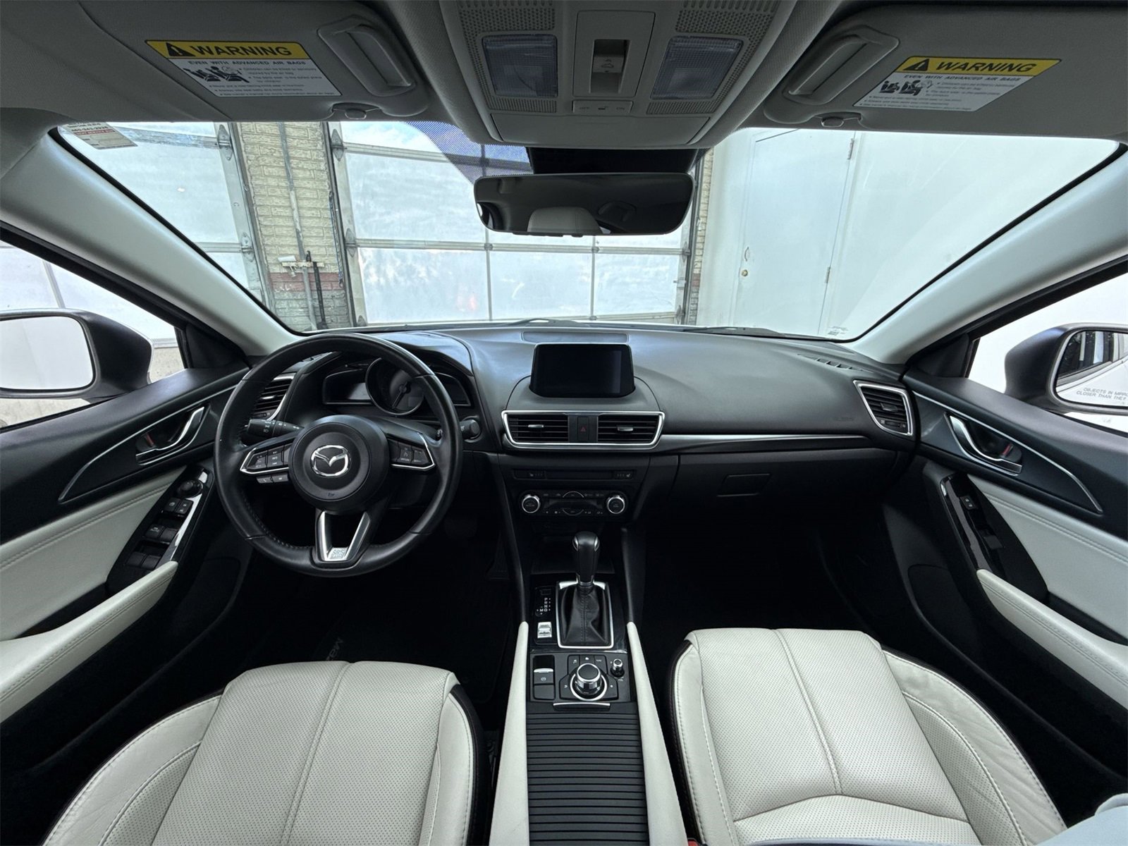 Used 2018 MAZDA MAZDA3 Grand Touring image 21