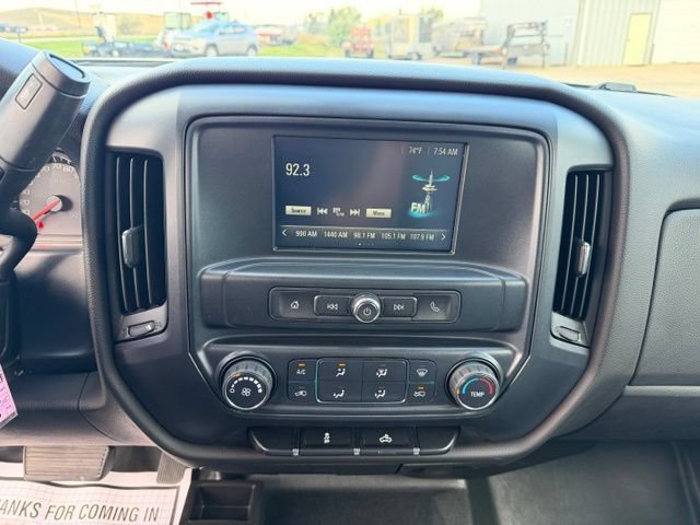 Used 2018 Chevrolet Silverado 3500 W/T AWD/4WD image 25