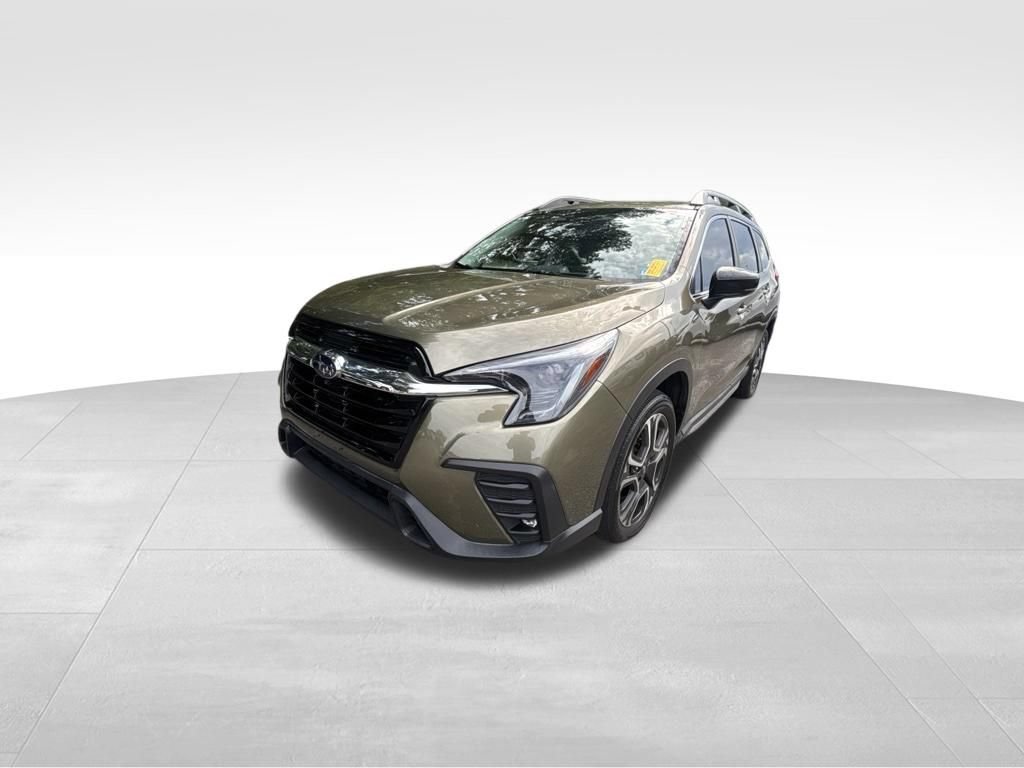Used 2024 Subaru Ascent Limited w/ Technology Package AWD/4WD image 2