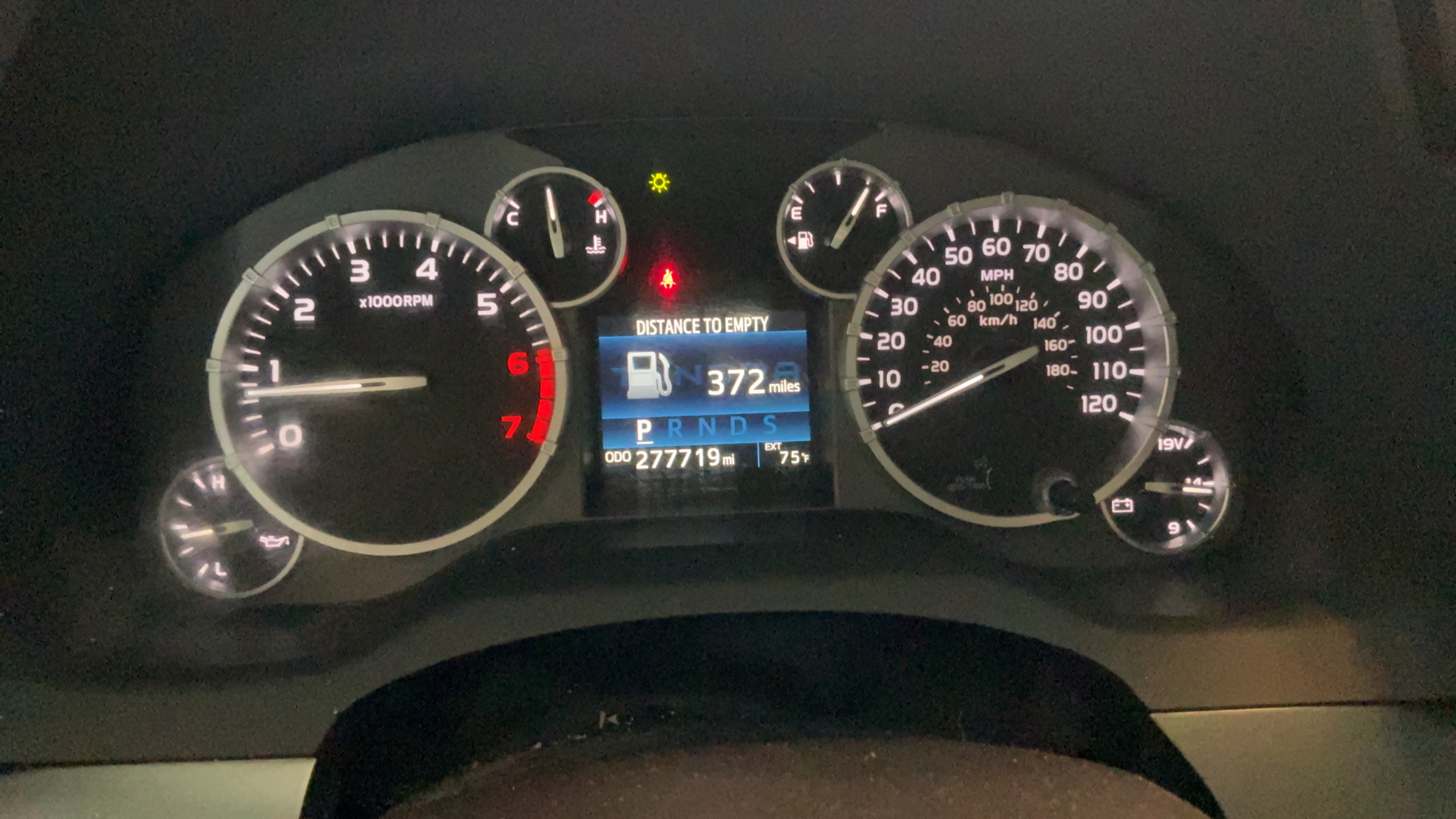 Used 2017 Toyota Tundra Platinum AWD/4WD image 10