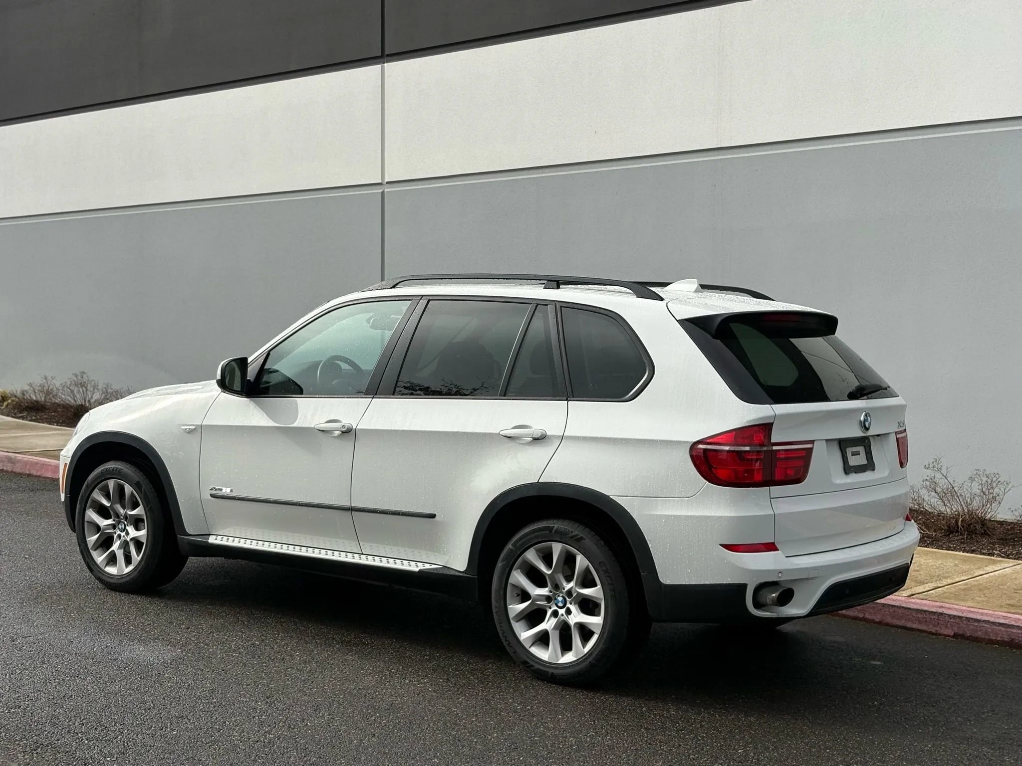 Used 2011 BMW X5 xDrive35i AWD/4WD image 4