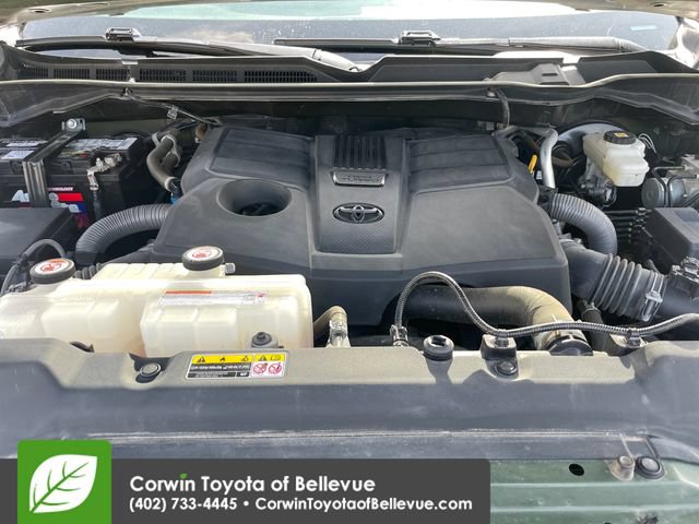 Used 2022 Toyota Tundra SR5 w/ TRD Off-Road Package AWD/4WD image 40