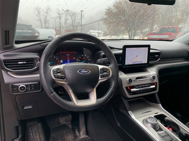 Used 2023 Ford Explorer XLT w/ Equipment Group 202A image 17