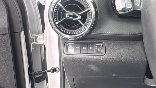 Used 2025 Chevrolet Equinox LT image 33