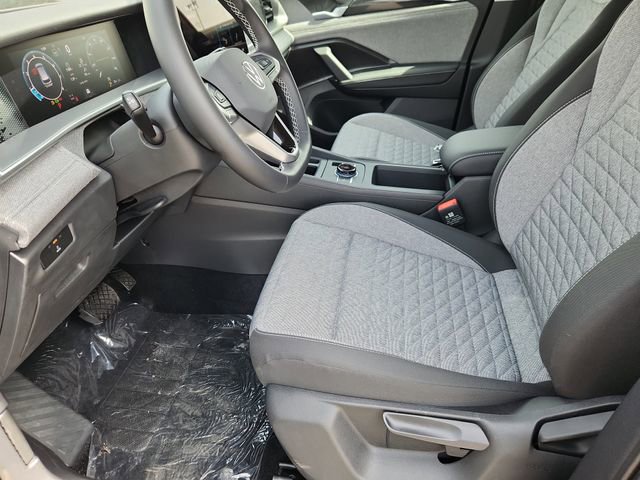 New 2026 Volkswagen Tiguan S image 7