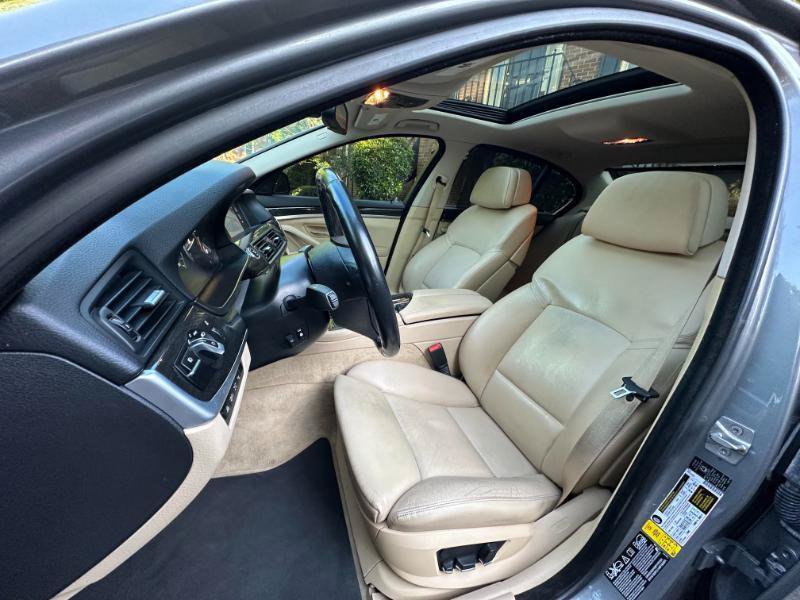 Used 2011 BMW 535i xDrive Sedan AWD/4WD image 25