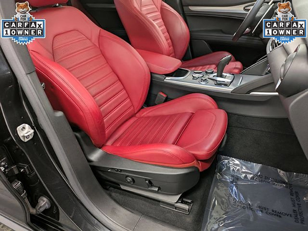 Used 2023 Alfa Romeo Stelvio Veloce AWD/4WD image 29