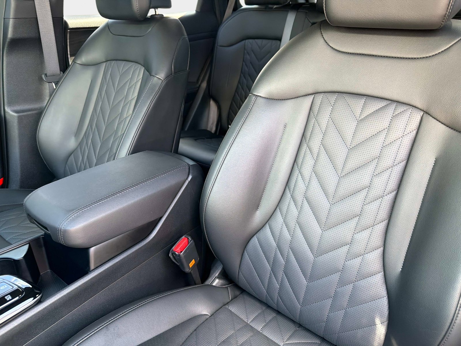 Certified 2025 Kia Sportage X-Pro image 17