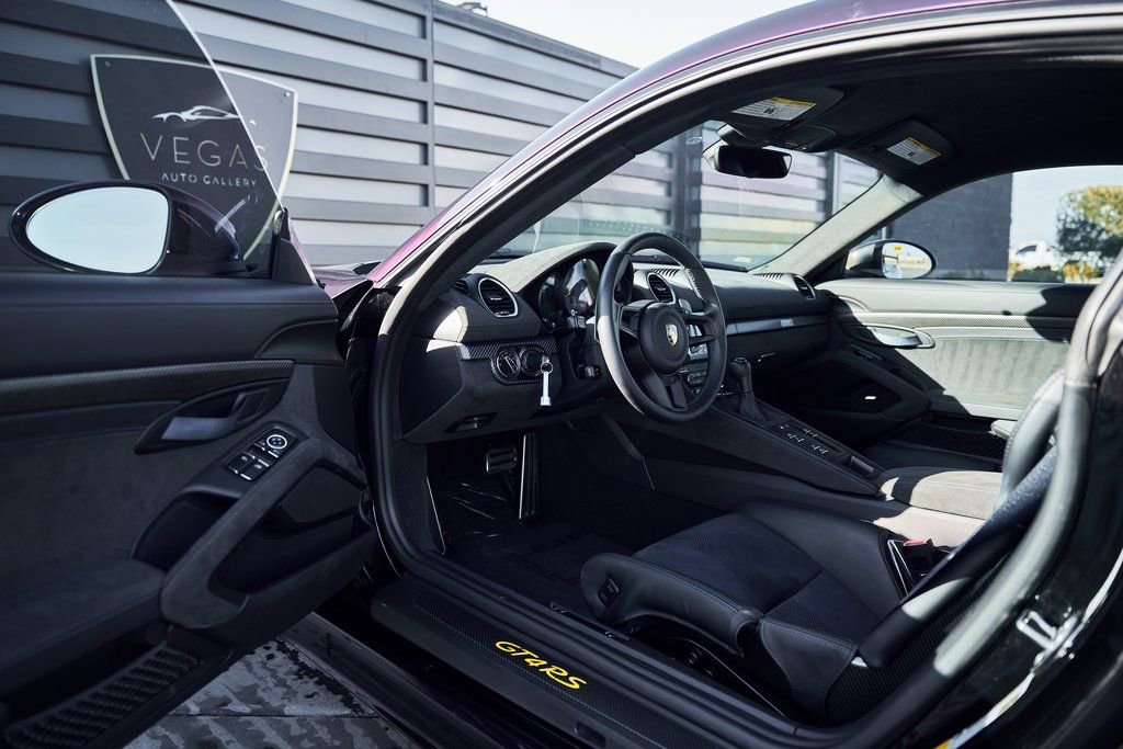 Used 2024 Porsche 718 Cayman GT4 RS w/ Weissach Package image 25