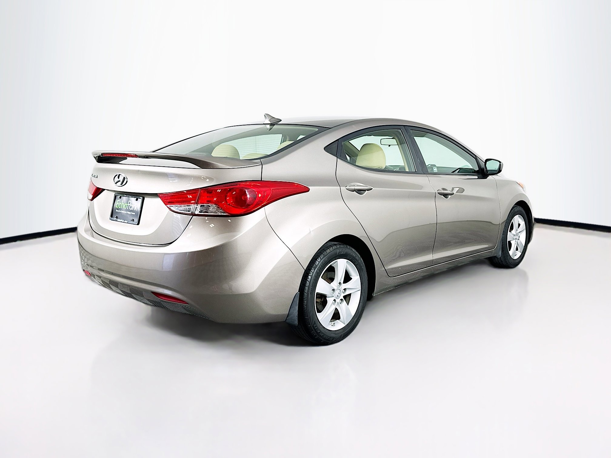 Used 2013 Hyundai Elantra GLS w/ Preferred Pkg FWD image 9