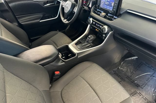 Used 2022 Toyota RAV4 XLE FWD image 18
