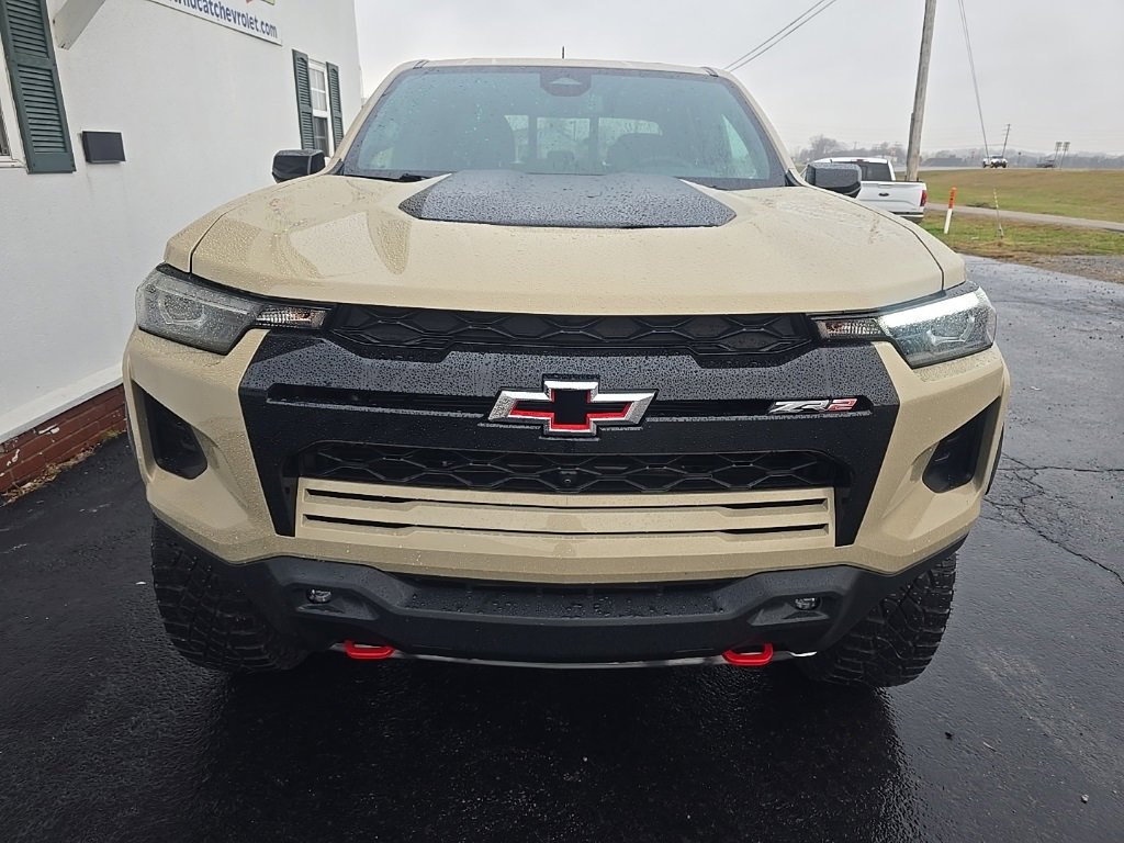 Used 2024 Chevrolet Colorado ZR2 w/ Technology Package image 11
