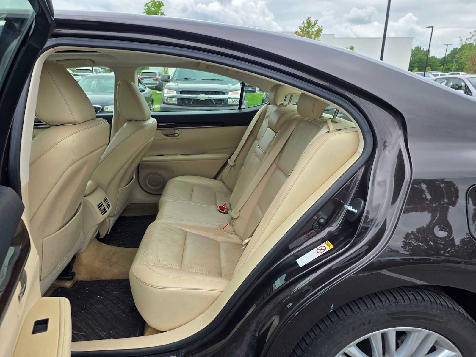 Used 2014 Lexus ES 350 w/ Luxury Package FWD image 15