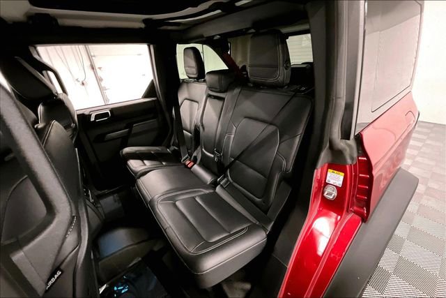 Used 2025 Ford Bronco Badlands AWD/4WD image 23