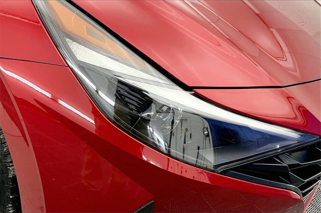 Used 2023 Hyundai Elantra SEL image 27