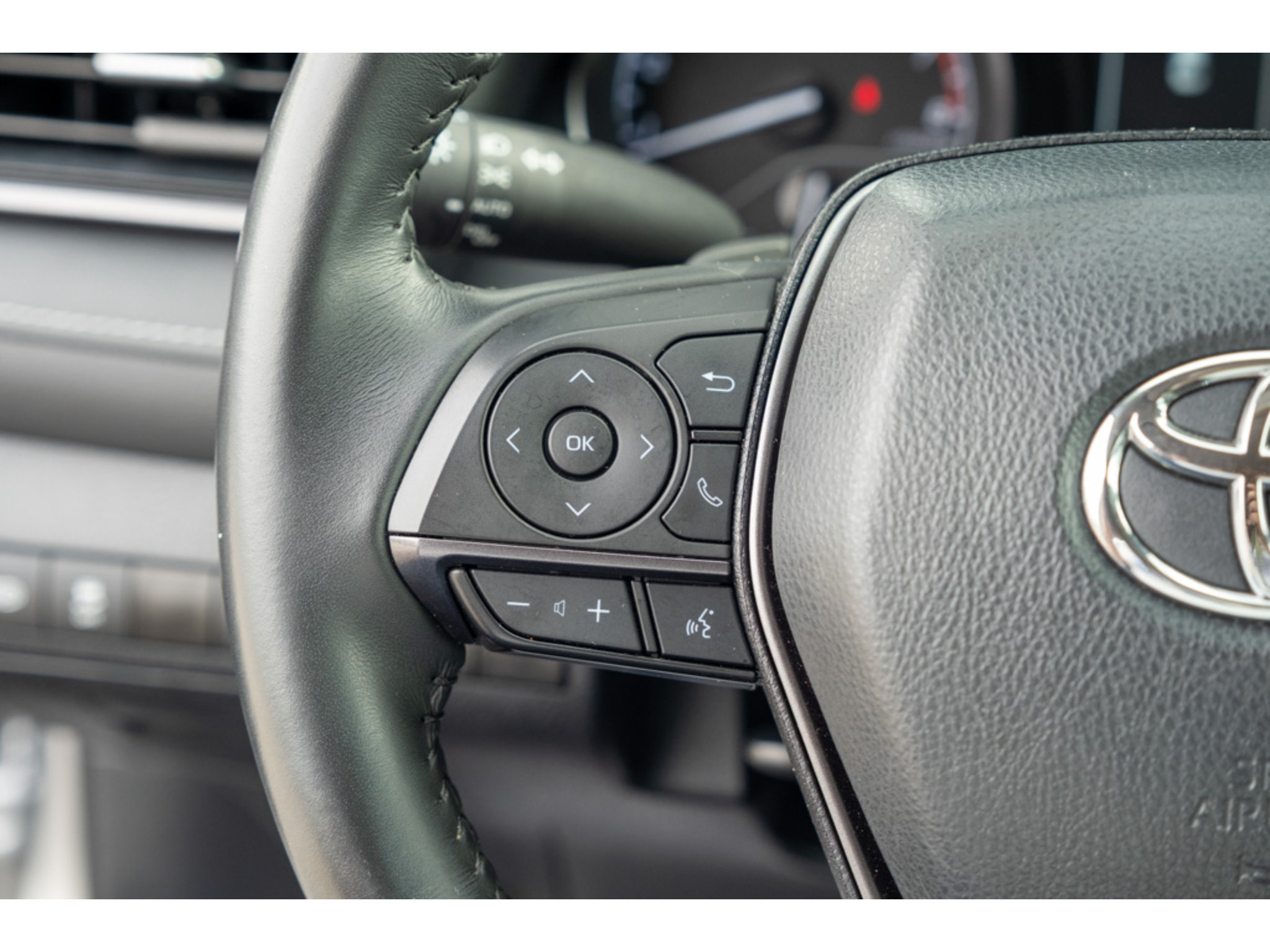 Used 2024 Toyota Camry SE FWD image 18