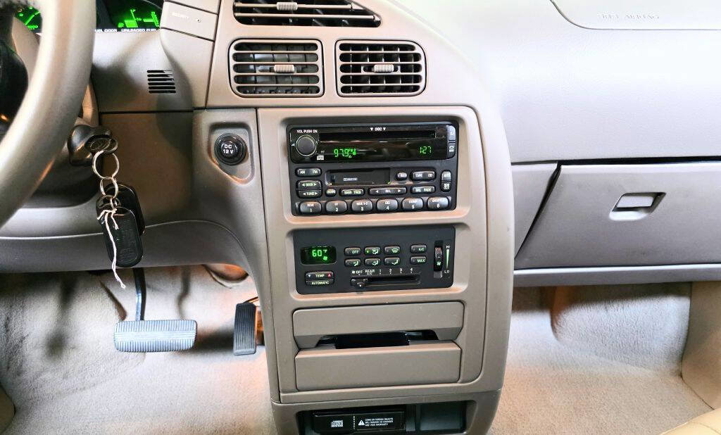 Used 2002 Mercury Villager Estate image 13