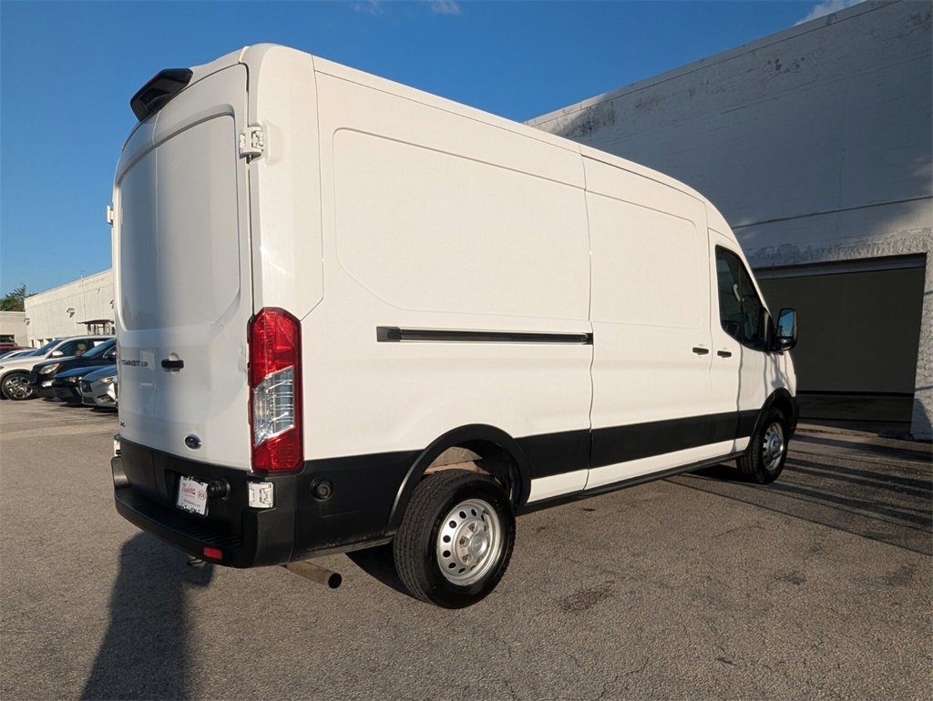 Used 2024 Ford Transit 250 148 Medium Roof Extended AWD image 7