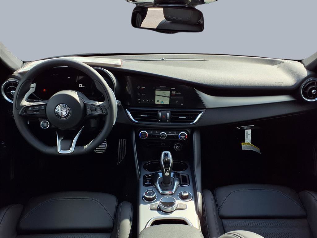 New 2025 Alfa Romeo Giulia w/ Veloce Package Rwd image 8